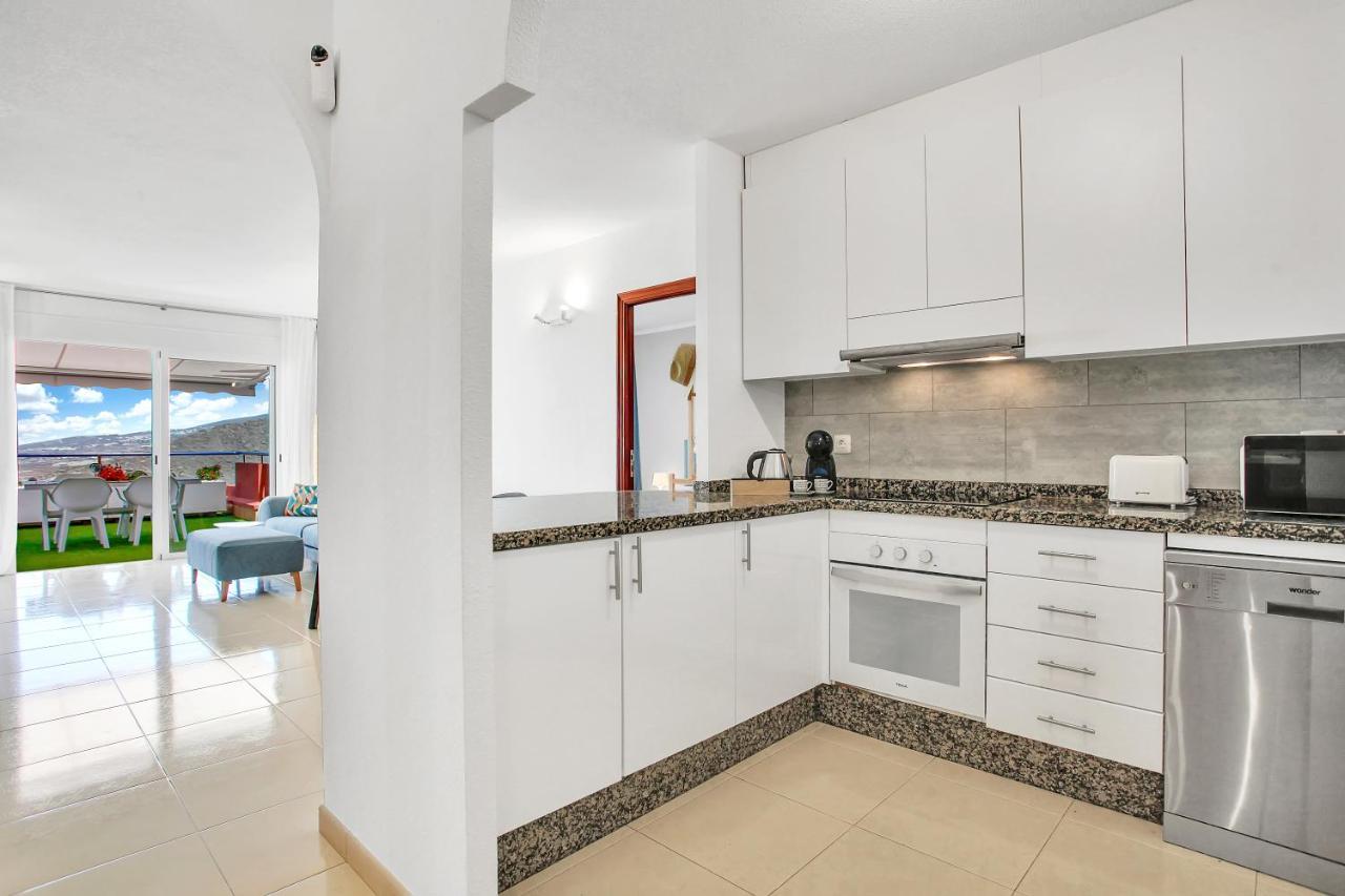 Wonderful View, Huge Terrace Solarium, Private Parking Apartment Costa Adeje  Bagian luar foto